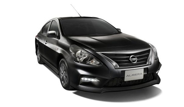 Nissan Almera สีดำ